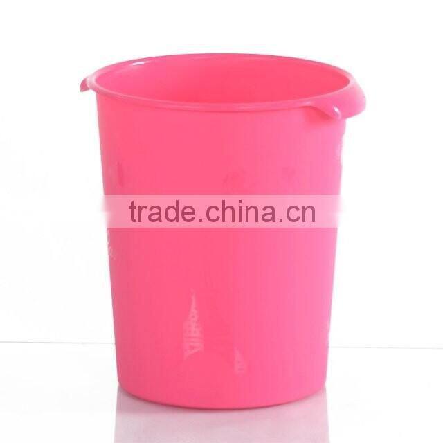 plastic round shape hotel trash can