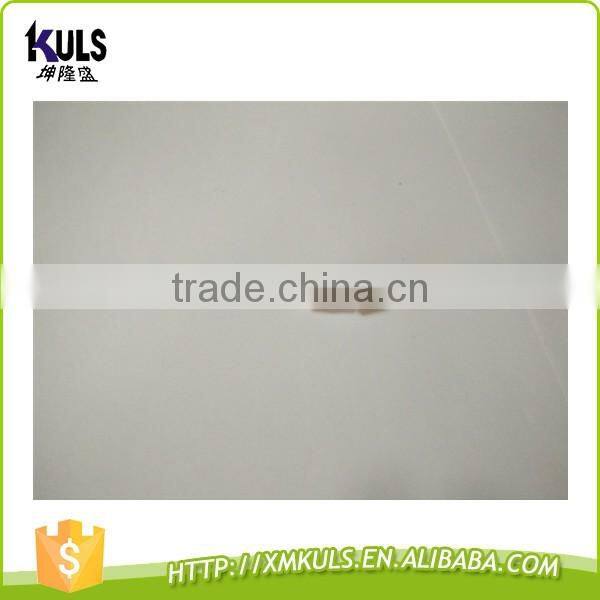 Retaining screw and small sealing of injection mould for umbrella accessories