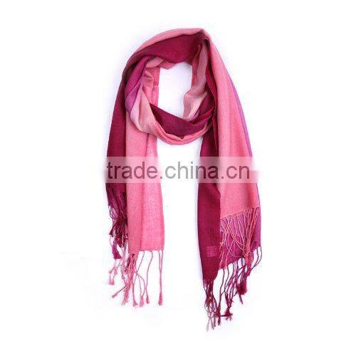 Wholesale 100% polyester jacquard knitted circle scarf