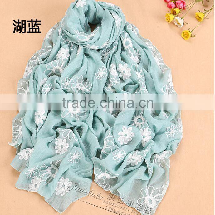 Wholesale Fashion Ladies Floral Embroidery Viscose Scarf