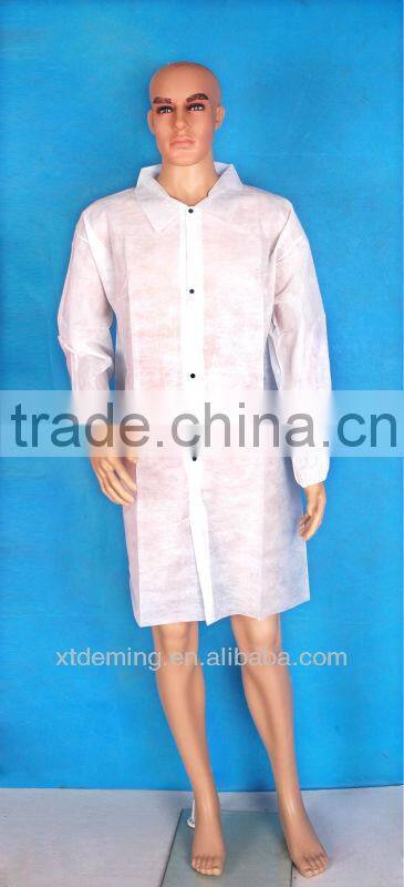 Disposable Visitor gown/ Lab Coat with elastic cuff button snaps