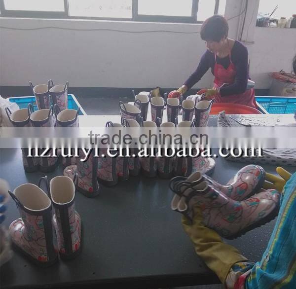 Factory best price customized wholesale antiskid vulcanized good quality pure wellington garden boots