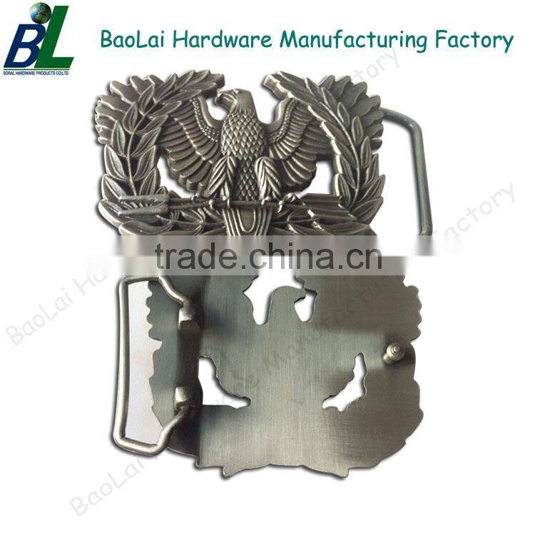 Oval shape embossed zinc alloy reversible belt bukle for men