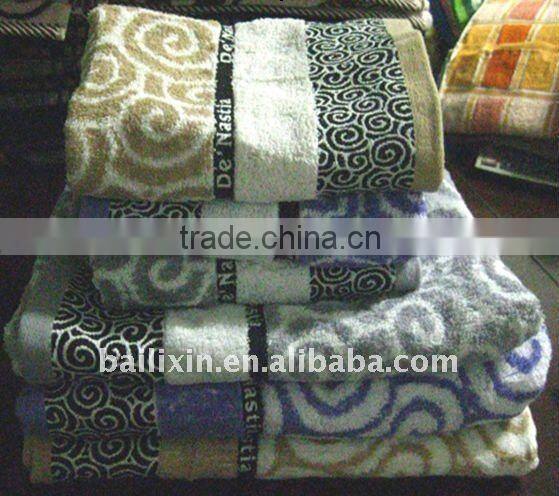 Set Towel with Application Border and Velvet