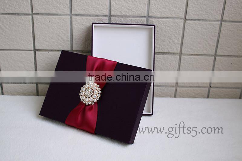 Gracefull Handmade purple wedding invitation gift boxes