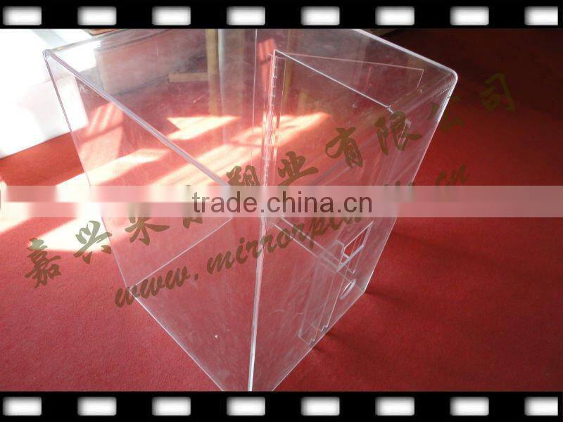 custom acrylic showcase