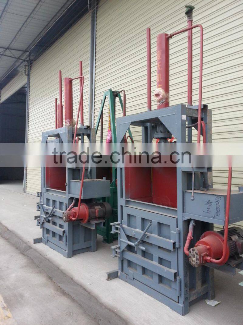DB-10T vertical hydraulic baler for waste paper , plastic, cartoon,straw,hay packing