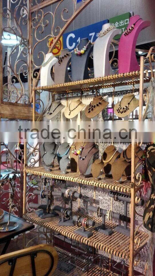 popular black wooden round shape bracelet jewelry display supplier (216A)
