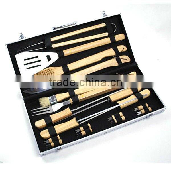 BQ-00515PCS Custom Design Stainless Steel Bamboo Handle bbq set