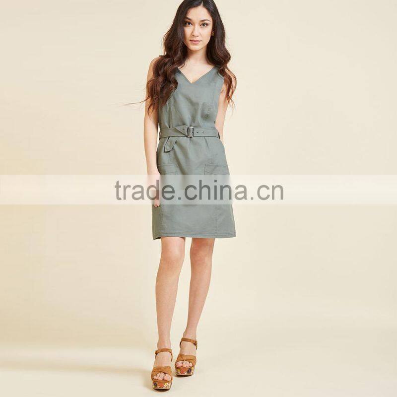 Slim fit sleeveless denim woman casual dress