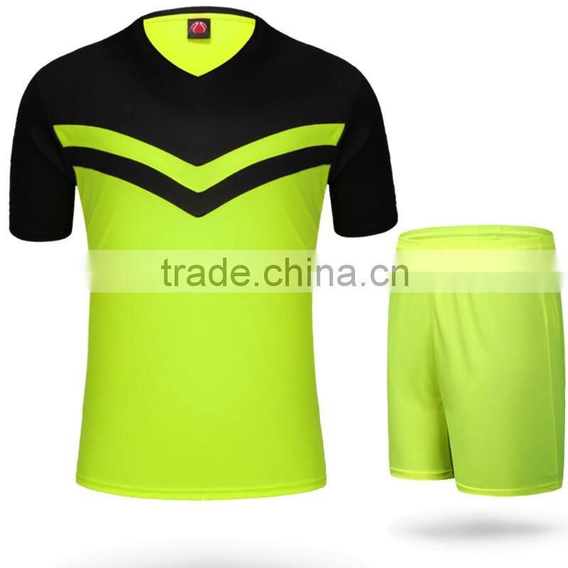 2016 new arrivel hotsale factory price wholesale sportswear albanian soccer jersey and ball