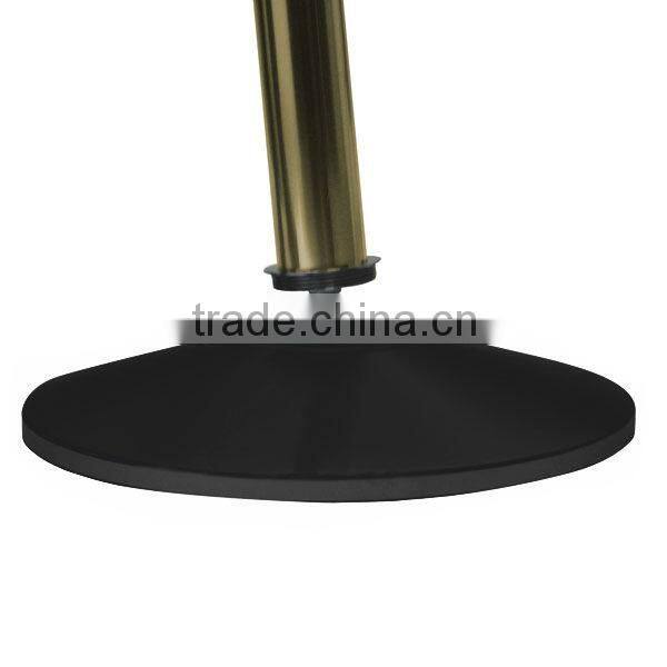 Majestic Line Stanchion with elegant Rope