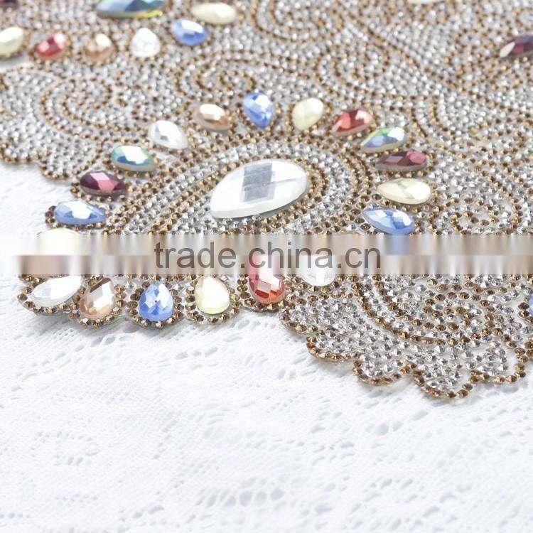 Garment accessories hot fix beaded rhinestone neckline Crystal glass Appliques neck lace collar For Dresses