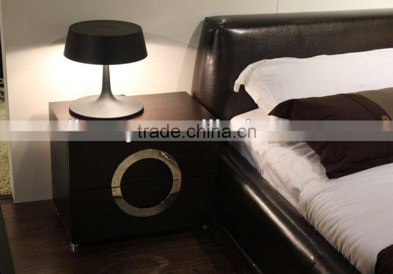 Italian leather double bed (A-B26)