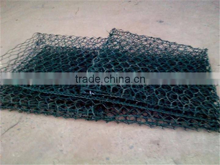 high quality anping hexagonal mesh fence factory(ISO9001)