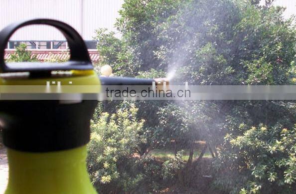 2L adjustable hand pump plastic garden sprayer