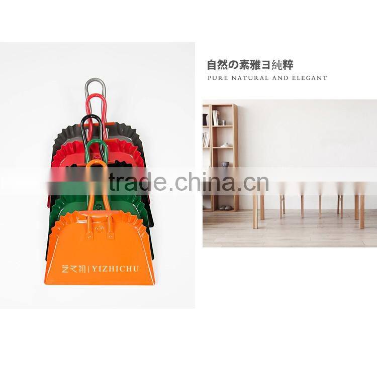 COLOR METAL HANDLE DUSTPAN