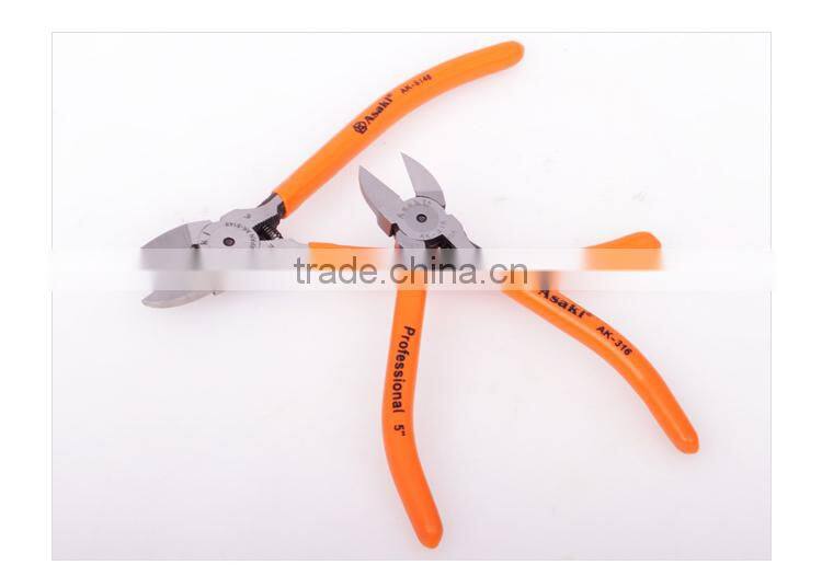 Plastic cutter pliers