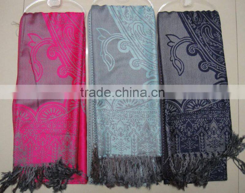 2017 New Fashion jacquard classical paisley floral viscose pashmina shawl