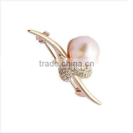 Honey strawberry bride brooch for wedding souvenir