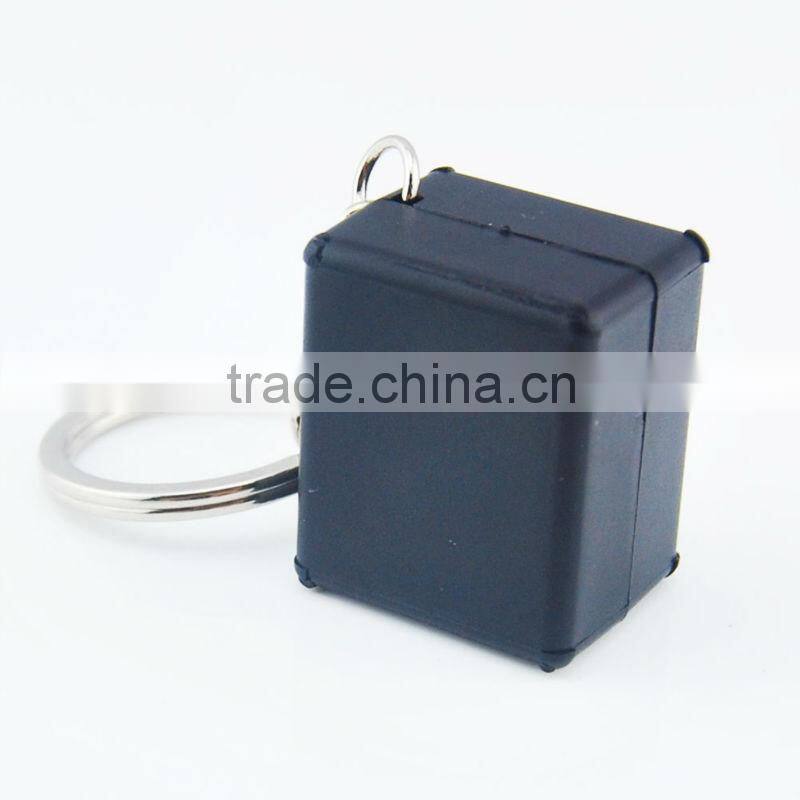 mini retro MP3 speaker with keyring