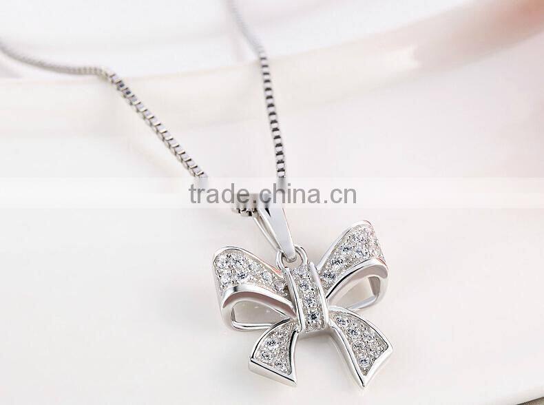 zirconia bowknot pendant in 925 silver