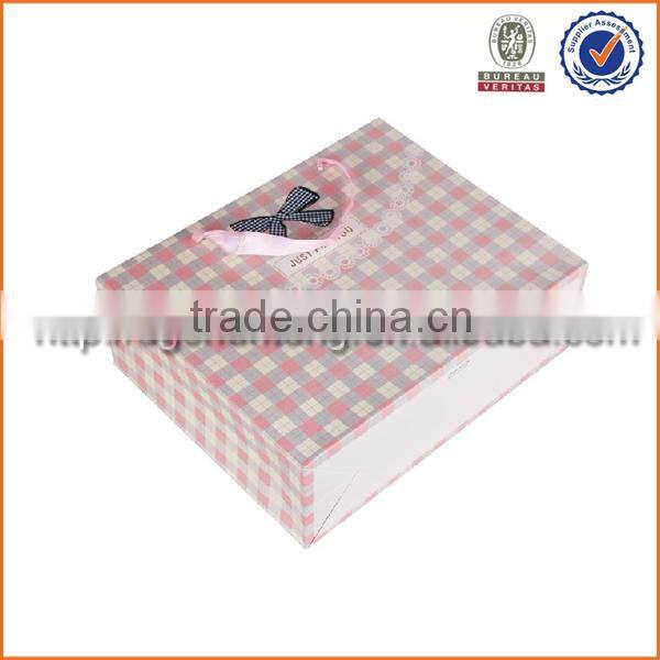 Custom hot pink paper bags with handles