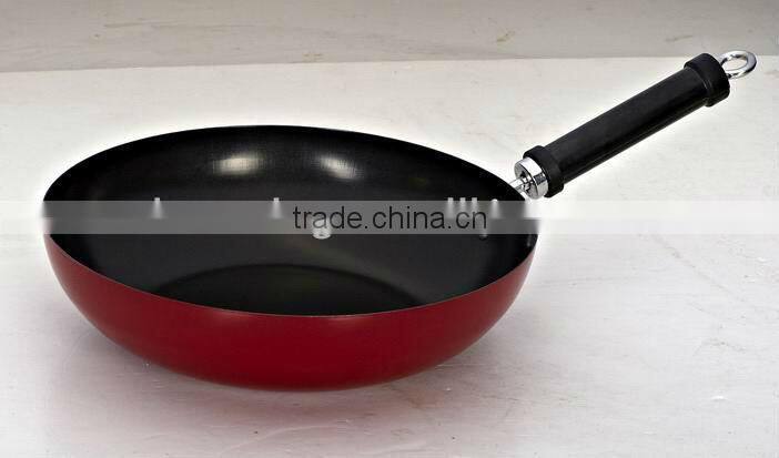 carbon steel cookware in wok
