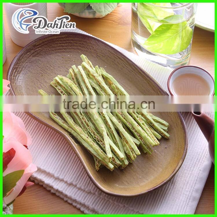 Taiwan snack food, a type of wasabi snack with dired fish