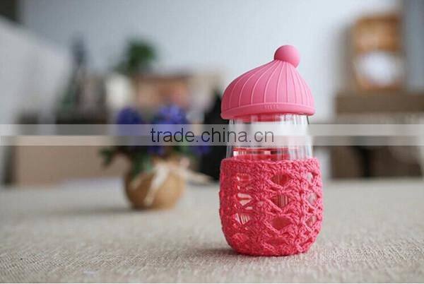 Creative design double walled glass tea cup Personalized silicone lid silicone sleeve