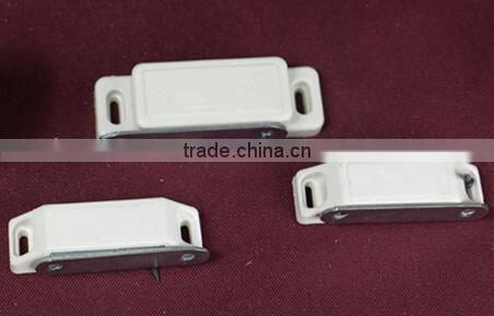 Samll Plastic Door Magnetic Clip