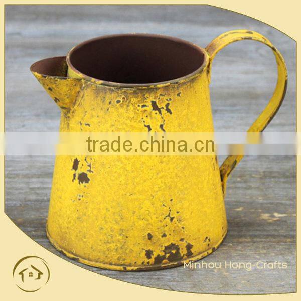 2013 new design watering can yellow painting, metal watering can for home decor