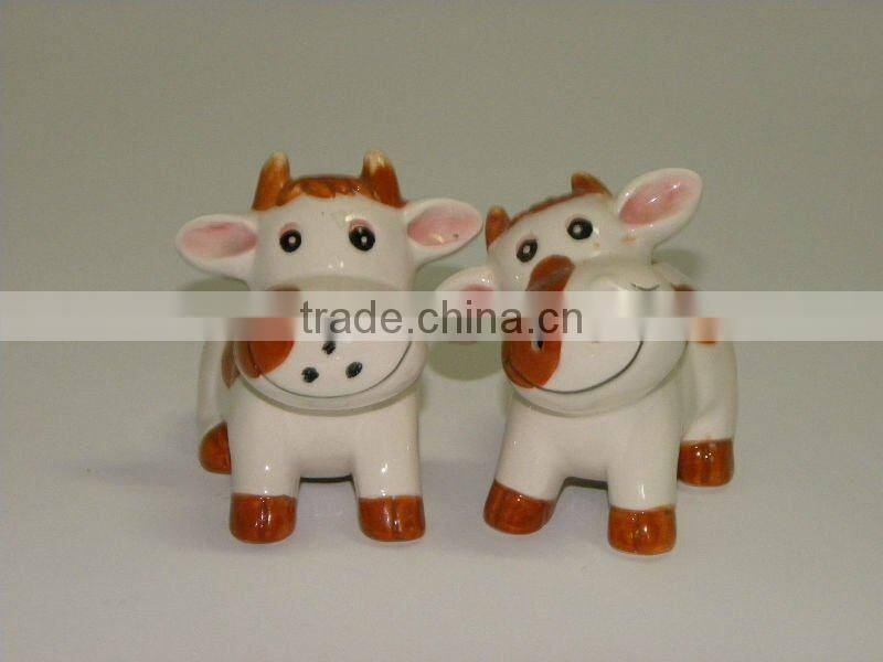 ceramic salt & pepper shaker