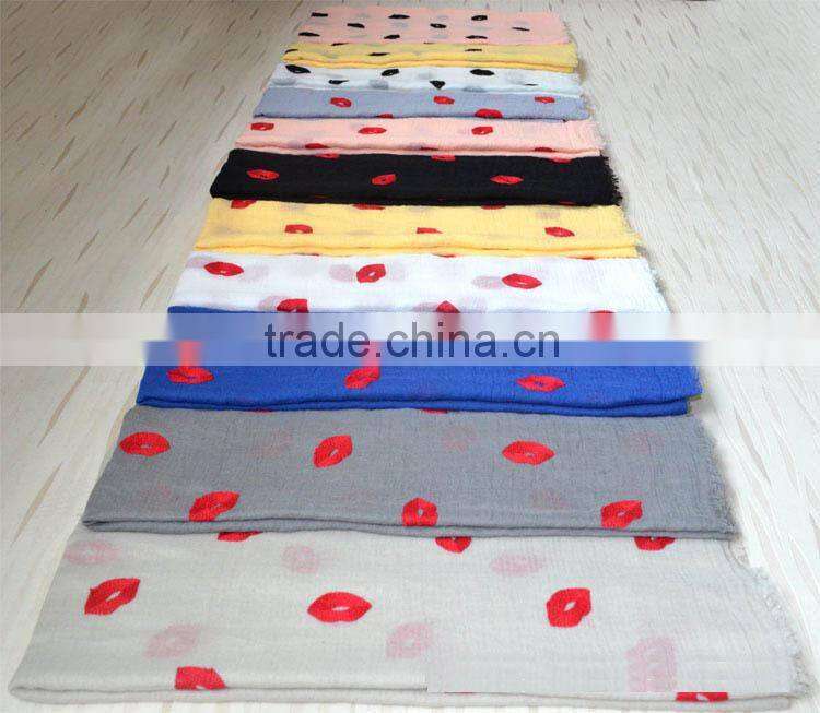 Fashion Ladies' Lip Three-dimensional Embroideried Cotton Scarf Plain Shawl
