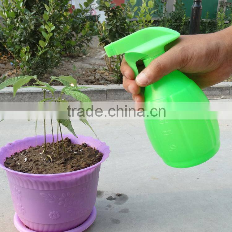 Garden plastic watering can