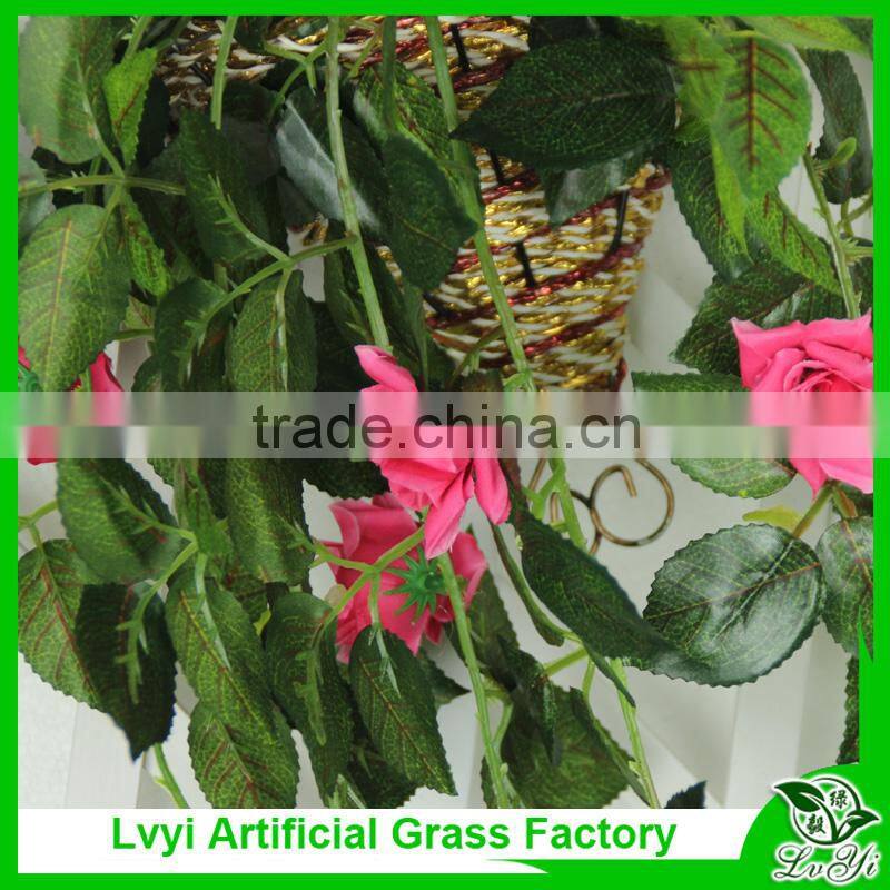 Artificial decorative vines
