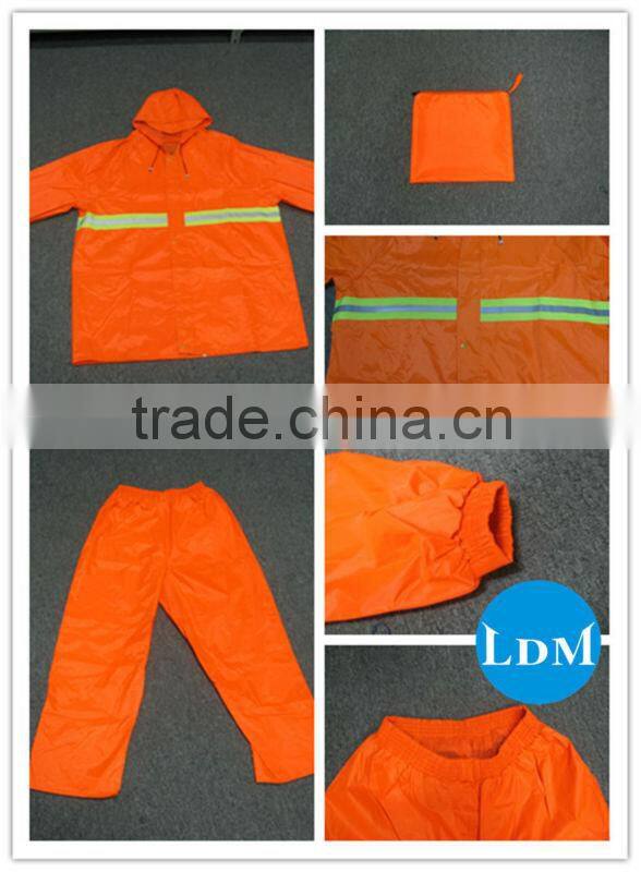 New design Polyester rain suit for working
