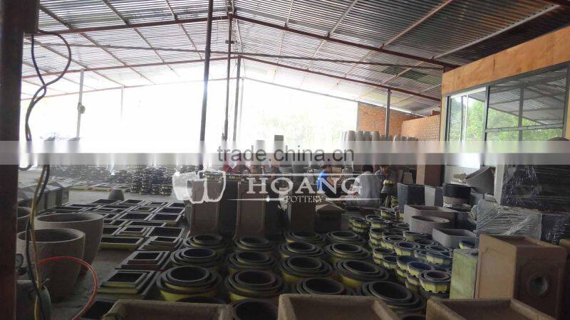 Light Cement Atlantis Jar