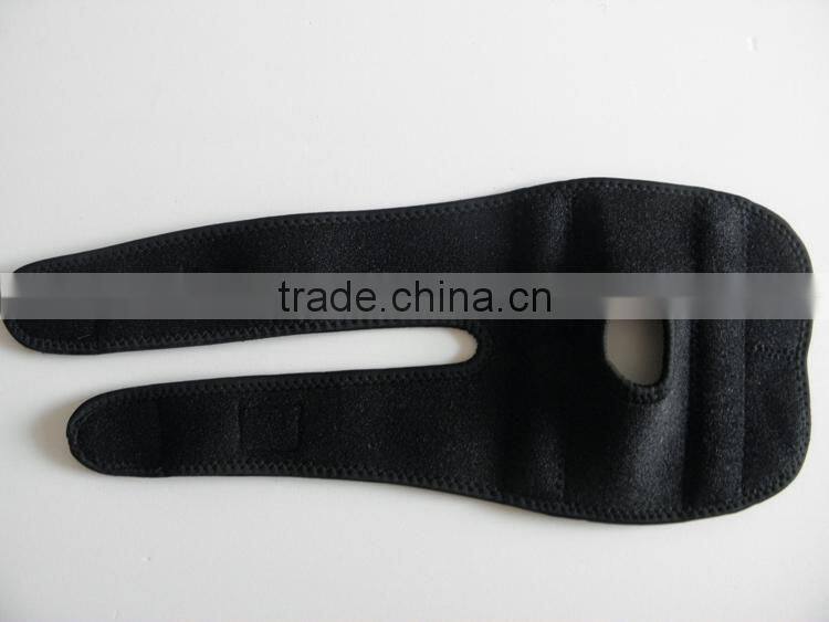 Neoprene springs elbow support