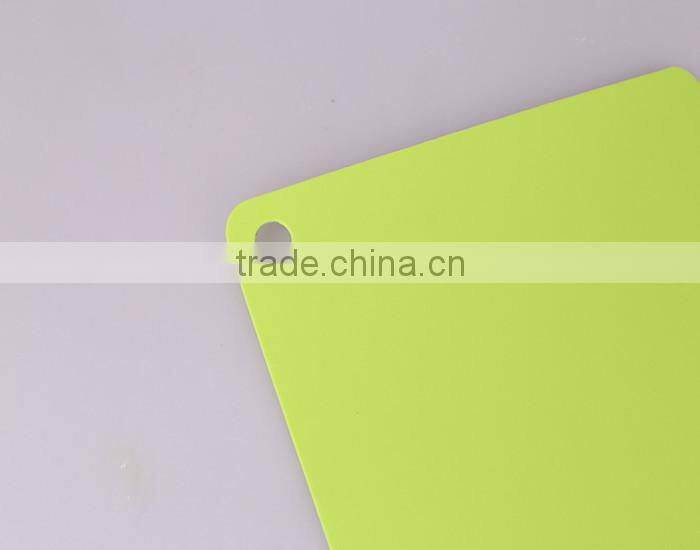 New design products houseware pink and green fresh color fruits and vegetables cutting board