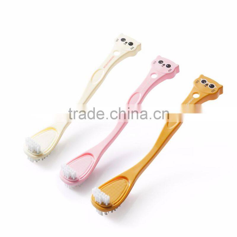 Cute cartoon cat shoe brush