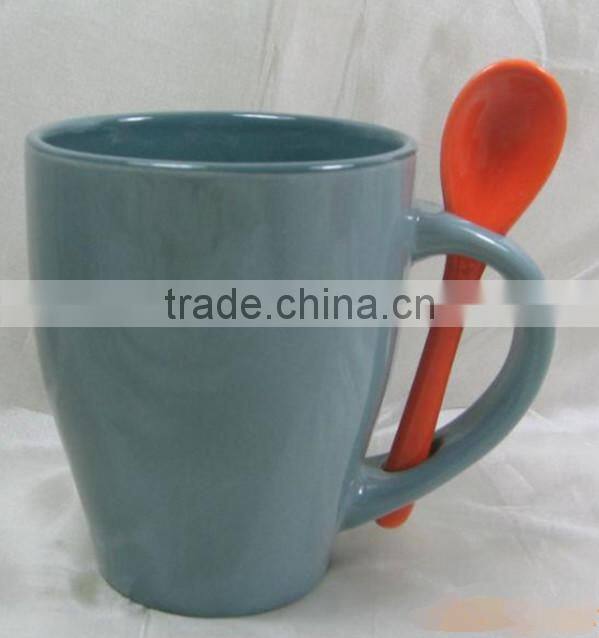 Handmade ceramic mug with Spoon wholesale