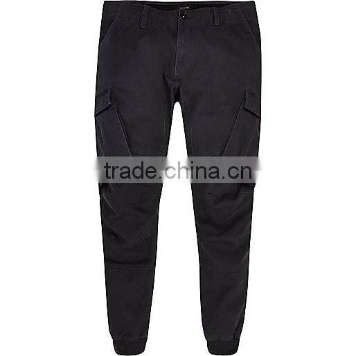 Men's Black cargo tapered joggers