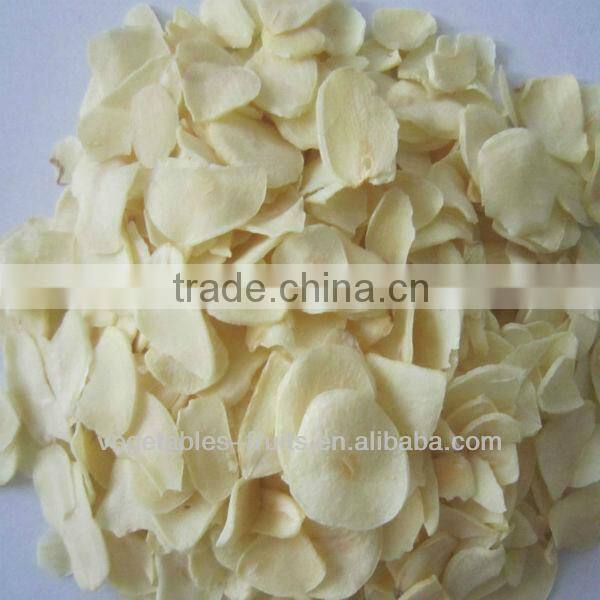 Dehydrated garlic flakes japanese grade A