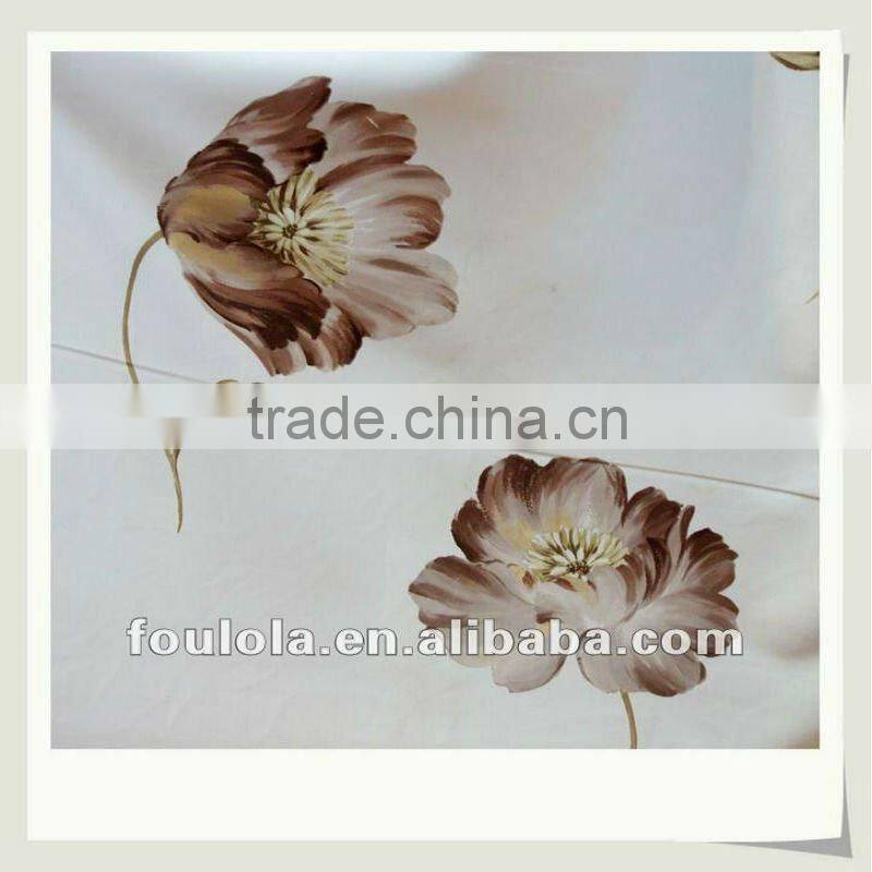 Polyester Printed Red and White Curtains Matching Bedding