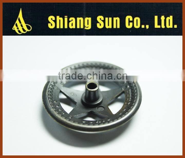 Hot selling nice design pistol conchos