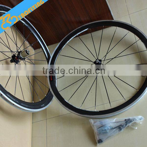 700C chinese high profile carbon wheels,super light bike carbon wheels Novatec hub 20H/24H UD glossy.