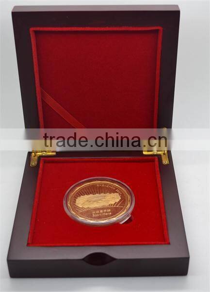 Custom gold metal souvenir hiking award medallion