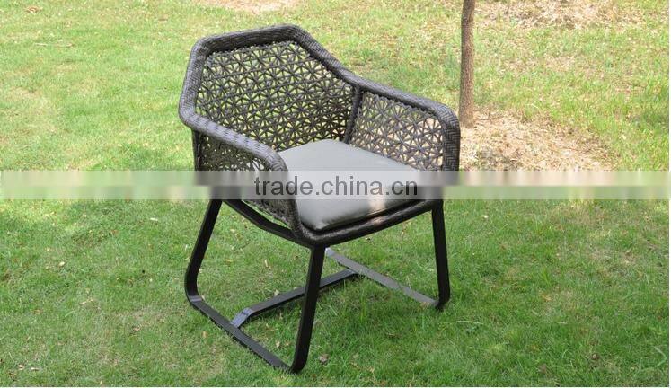 Comfortable Outdoor Wicker Table Set Garden Set