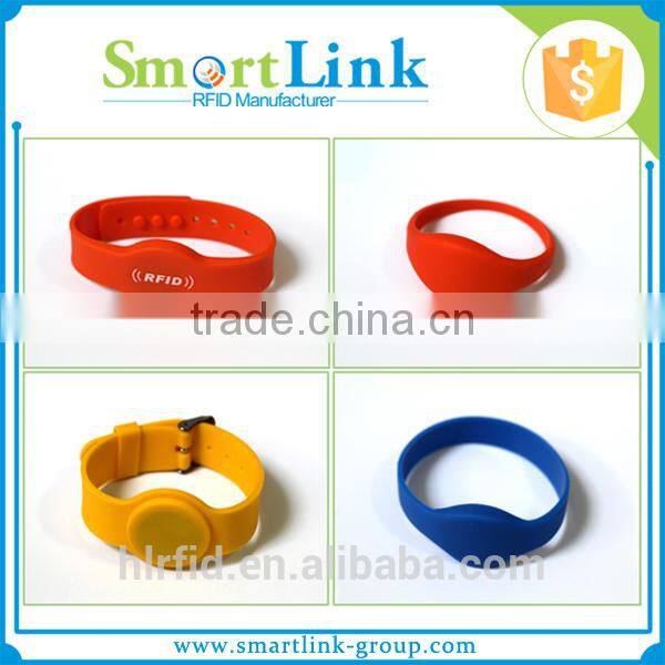 RFID Silicone LF/HF/UHF smart wristband for Sporting venues